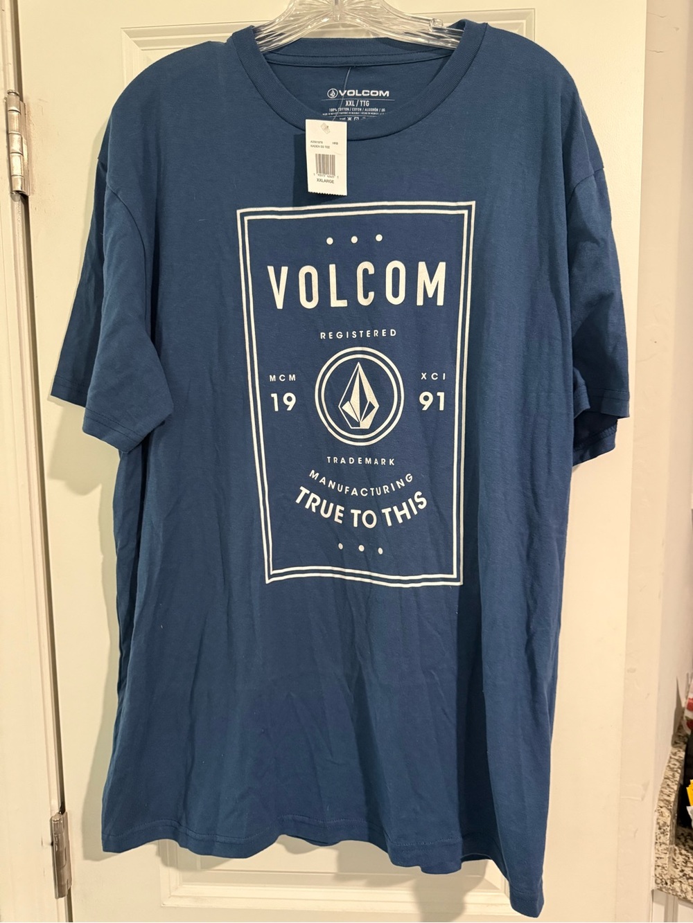 Volcom Men's True To This Graphic T-Shirt XXL Navy (New w Tags) great gift idea